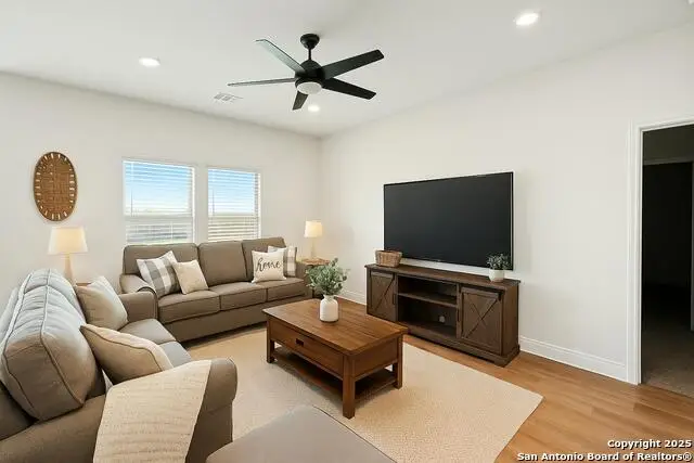 1046 Amble Oak, Seguin, TX 78155 - Image #3