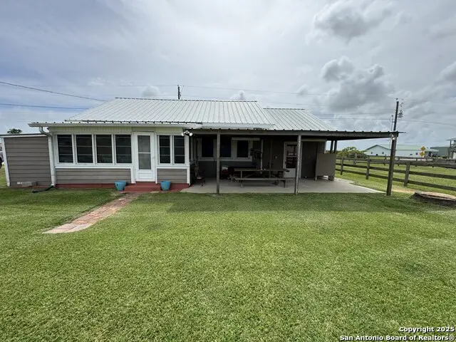549 Marshall Johnson Ave S, Port Lavaca, TX 77979 - #1