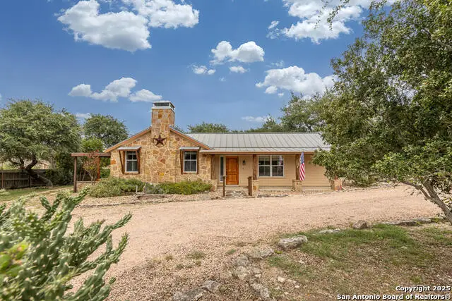 853 Crossbow, Canyon Lake, TX 78133 - Image #1