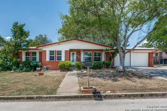 663 Lockener, New Braunfels, TX 78130 - Image #2