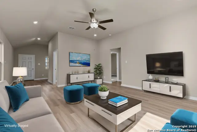 4292 Carlotta Drive, New Braunfels, TX 78130 - Image #2