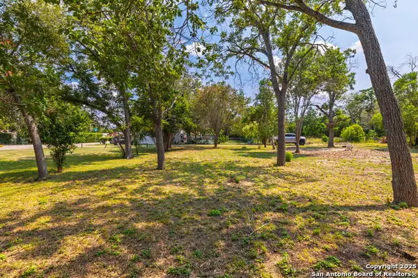 1308 Bert, Seguin, TX 78155