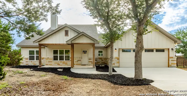 423 Stars And Stripes, Fischer, TX 78623 - Image #2