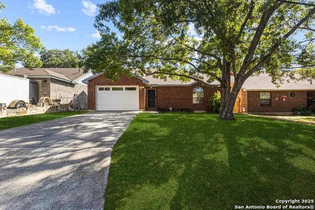 642 Freiling, San Antonio, TX 78213 - Image #2