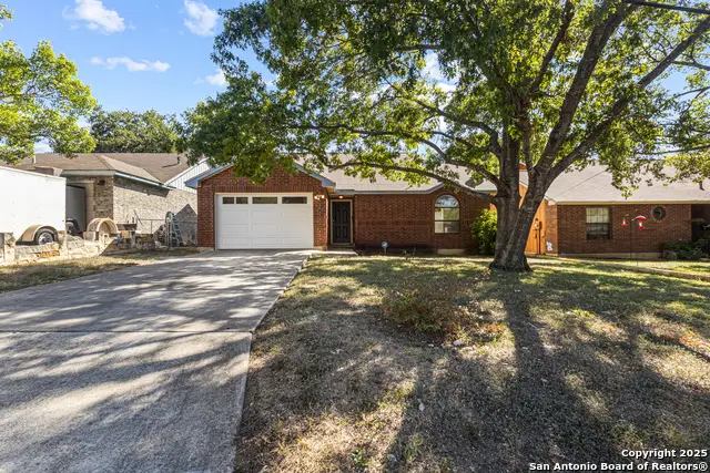 642 Freiling, San Antonio, TX 78213 - Image #3