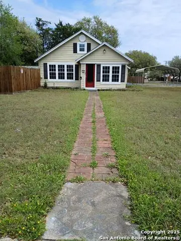 1402 N Tyler, Beeville,  78012