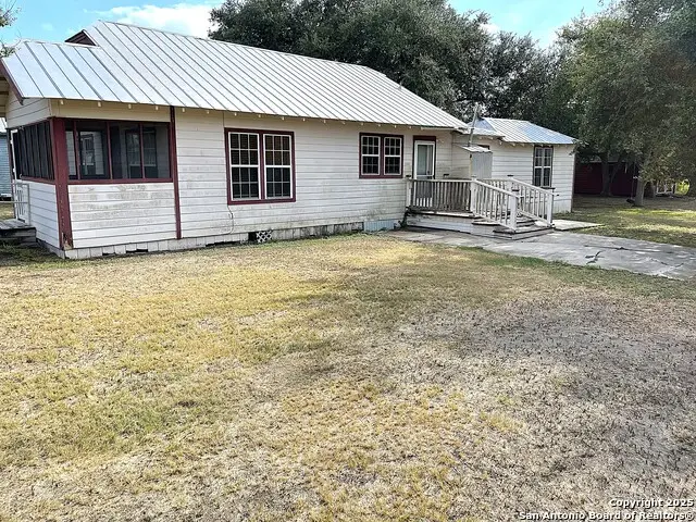 303 Milam, Pettus, TX 78146 - #3