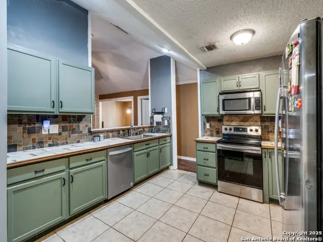 6402 Forest Vlg, San Antonio, TX 78250 - Image #3
