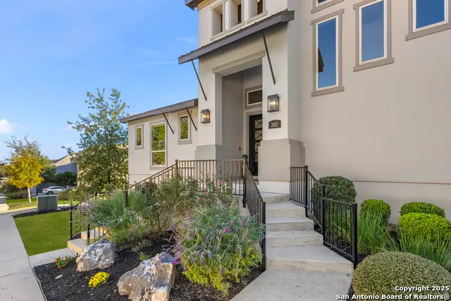 302 Majestic Bluff, San Antonio, TX 78258 - Image #3