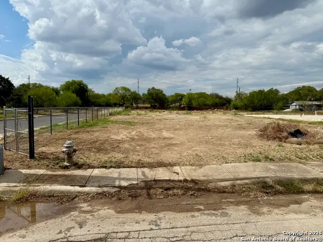 2331 34th, San Antonio, TX 78237 - Image #2