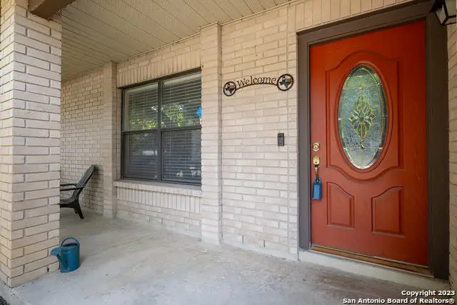 6326 Maverick Trl, San Antonio, TX 78240 - Image #2