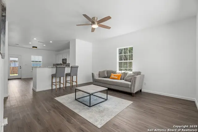 1734 Blueridge Dr, Canyon Lake, TX 78133 - Image #2