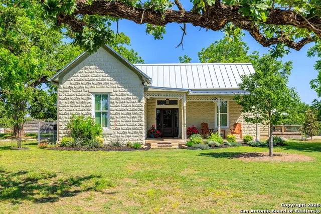 308 Oakhaven Lane, Fredericksburg, TX 78624 - Image #2