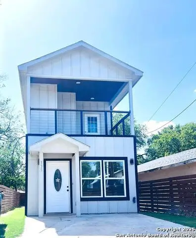 335 S San Eduardo, San Antonio, TX 78237