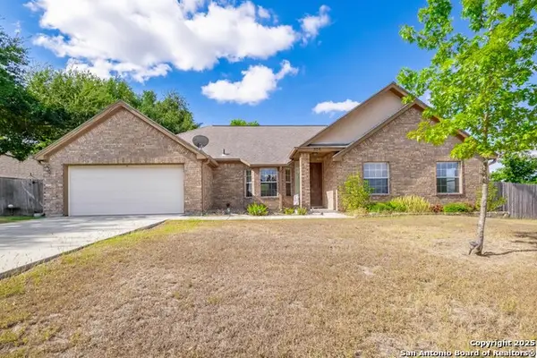 206 Club View West, Seguin, TX 78155