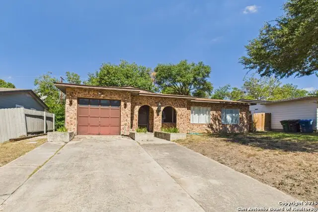 235 Lively, San Antonio, TX 78213 - #2