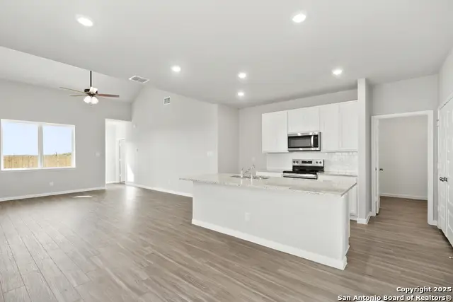 312 Angus Drive, Seguin, TX 78155 - Image #2