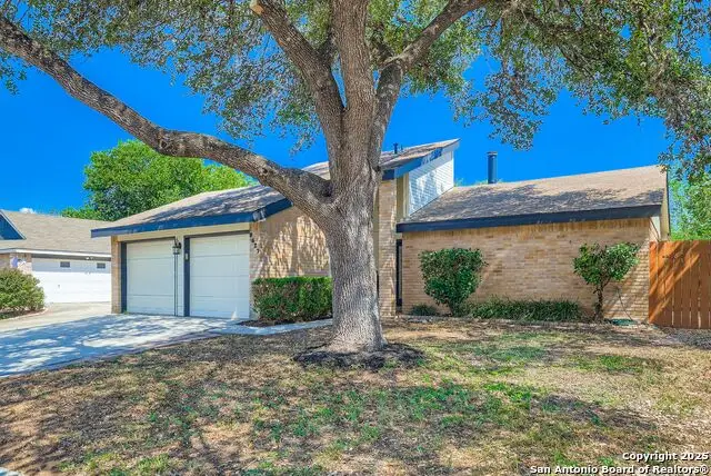 9627 Wildwood Ridge, San Antonio, TX 78250 - Image #2