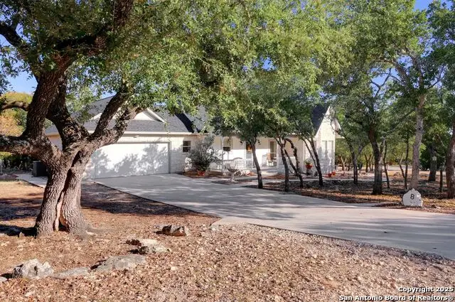 8 Ironwood Ln, Wimberley, TX 78676 - Image #2