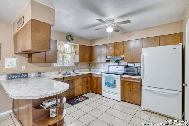 317 Studer Cr, Uvalde, TX 78801 - #2