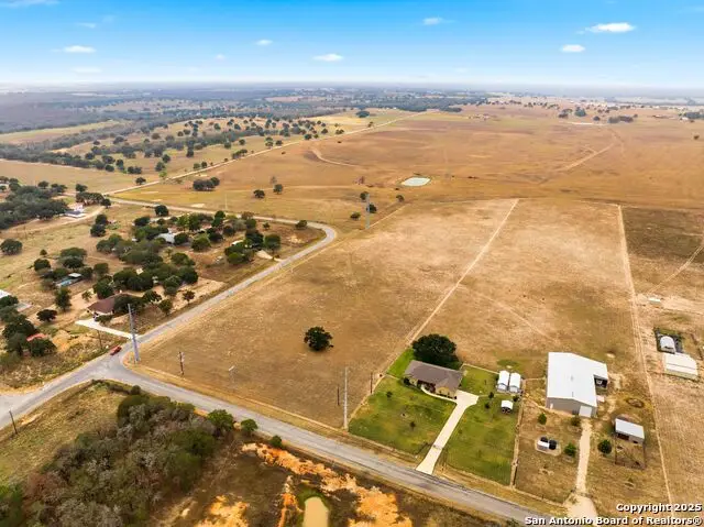 101 County Road 319, La Vernia, TX 78121 - Image #2