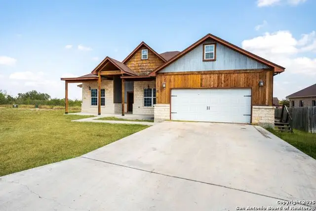 2211 Geneva, Castroville, TX 78009 - Image #3