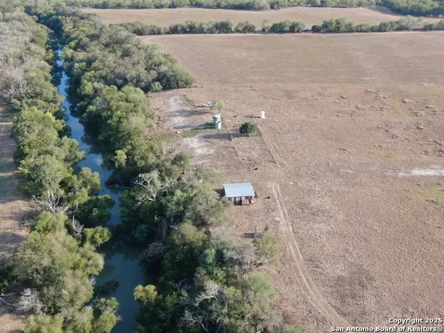 1429 County Road 212, Falls City, TX 78113 - Image #2