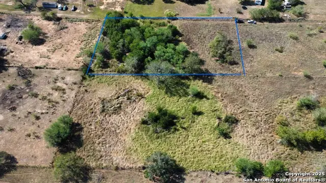 116 Tecolote Ln, Floresville, TX 78114 - Image #2