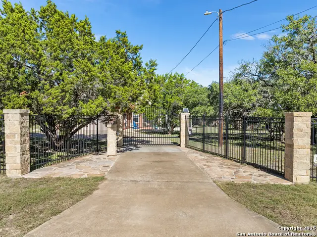 577 River Chase, New Braunfels, TX 78132 - Image #3