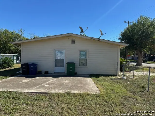 103 Starlight Ter, San Antonio, TX 78233 - Image #2
