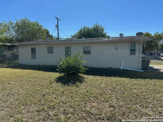 103 Starlight Ter, San Antonio, TX 78233 - Image #3
