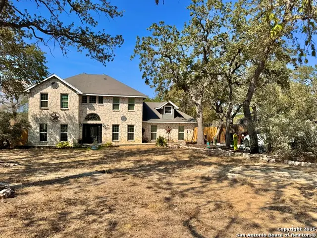 325 Eagle Ridge, Floresville, TX 78114 - Image #2