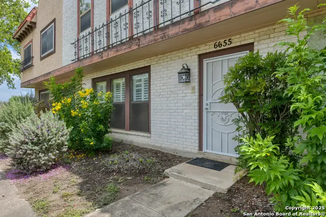 6655 Crown Rdg, San Antonio, TX 78239 - Image #2