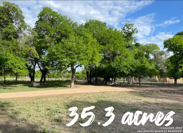 308 Hackberry St, Junction, TX 76849 - Image #2