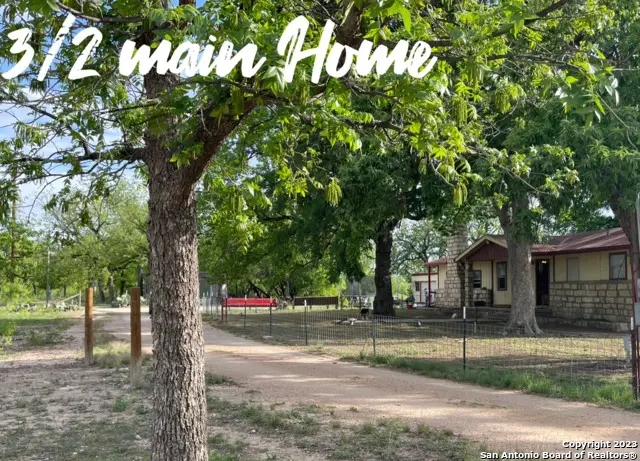 308 Hackberry St, Junction, TX 76849 - Image #3