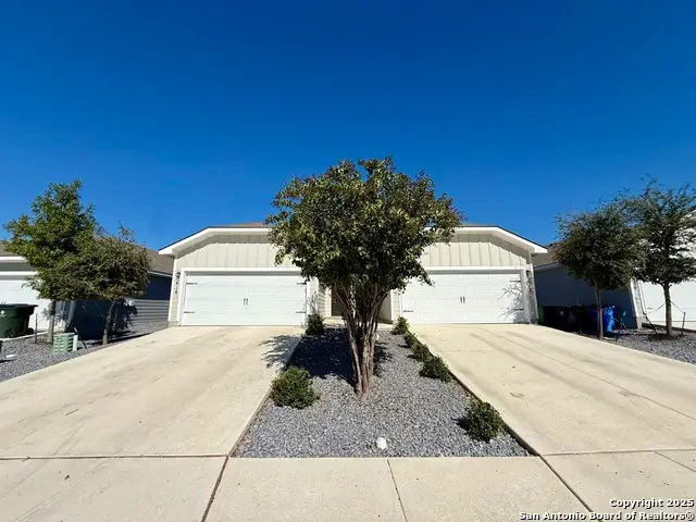 616/618 Heathers Way, Seguin, TX 78155 - Image #1