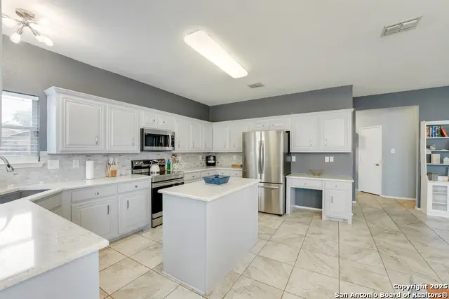 6006 Lakefront St, San Antonio, TX 78222 - #2