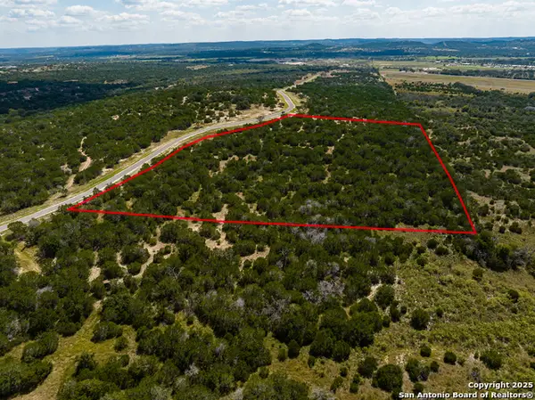 312 Dark Sky Path, Kerrville, TX 78028