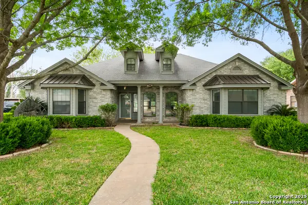 109 Weeping Willow, Uvalde, TX 78801