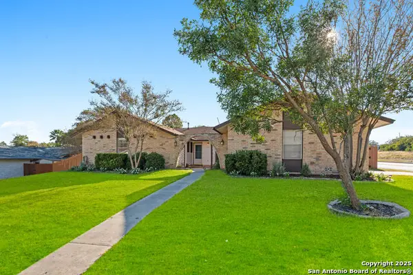 13635 Oak Breeze, Universal City, TX 78148