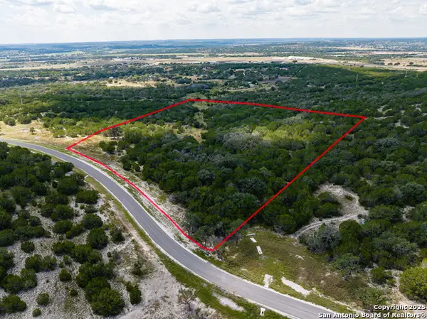 422 Dark Sky Path, Kerrville, TX 78028