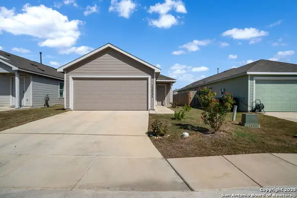 12935 Deep Eddy, St Hedwig, TX 78152