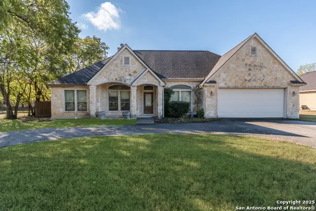 681 Rosewood, Boerne, TX 78006 - Image #1