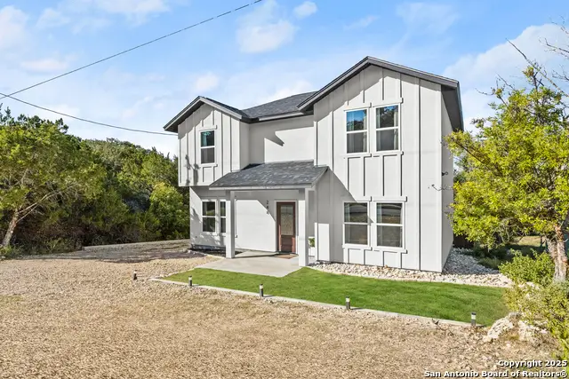 246 Wild Oak Dr, Canyon Lake, TX 78133 - Image #3