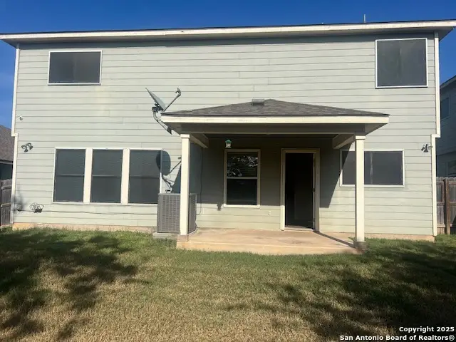 225 Michelle Ln, Boerne, TX 78006 - Image #2