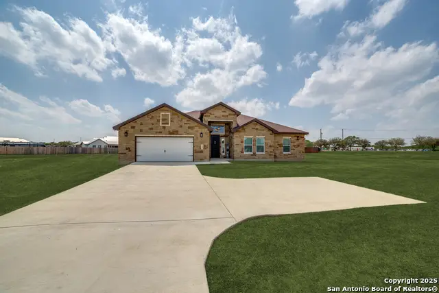 100 W Short Meadow, Lytle, TX 78052 - Image #1