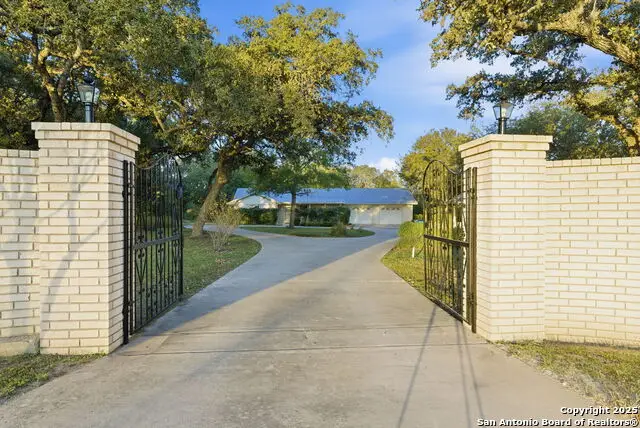 348 County Road 381, San Antonio, TX 78253 - Image #1