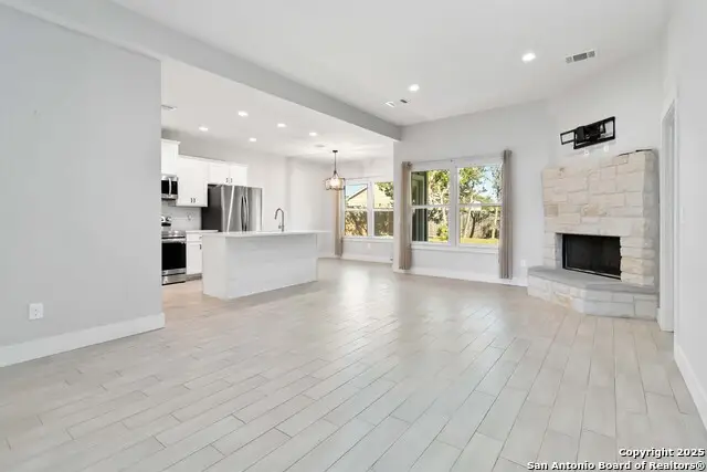 119 Rockingshire Ct, Spring Branch, TX 78070 - Image #2