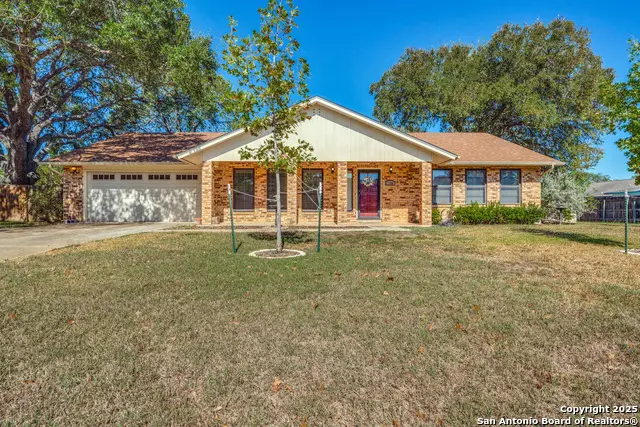 1746 Willow Creek, Seguin, TX 78155 - Image #1