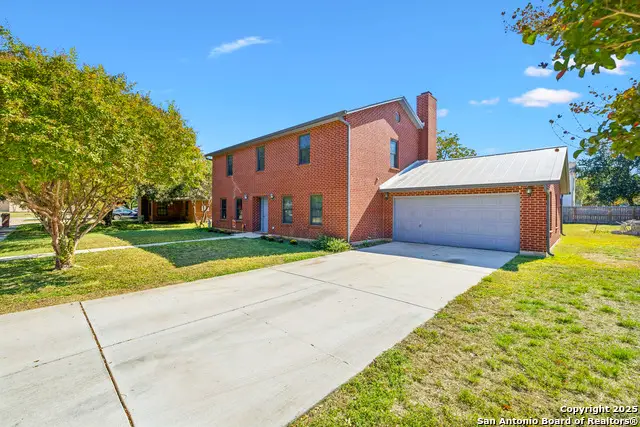 146 Village Path, Castroville, TX 78009 - Image #3